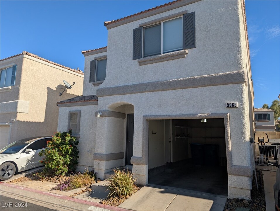 9962 Keephills St in Las Vegas, NV - Building Photo