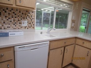 1085 Austin Way in Napa, CA - Building Photo - Building Photo