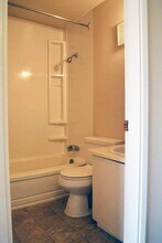 Nihjaa Apartments in Inuvik, NT - Building Photo - Building Photo