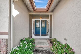 5794 Elizabeth Ann Way in Ft. Myers, FL - Building Photo - Building Photo