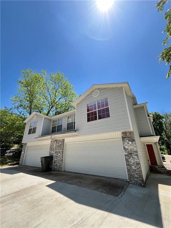 1477 N Gregg Ave in Fayetteville, AR - Foto de edificio - Building Photo