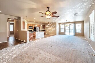 2243 W Mila Way in Queen Creek, AZ - Building Photo - Building Photo