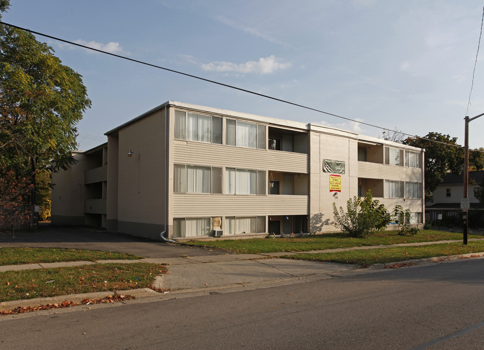 College View Apartments in Ypsilanti, MI - Building Photo