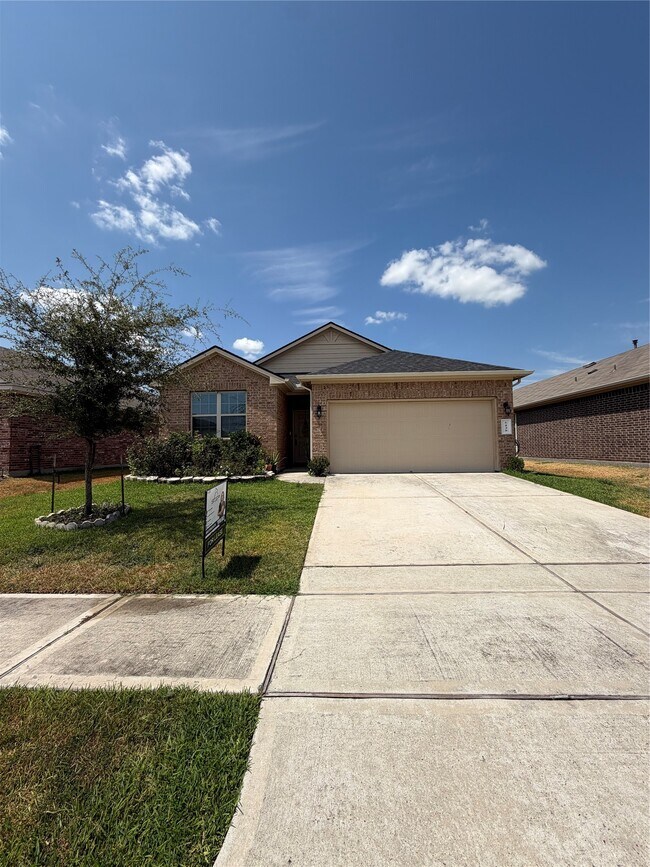 property at 5439 Redwood Summit Ln
