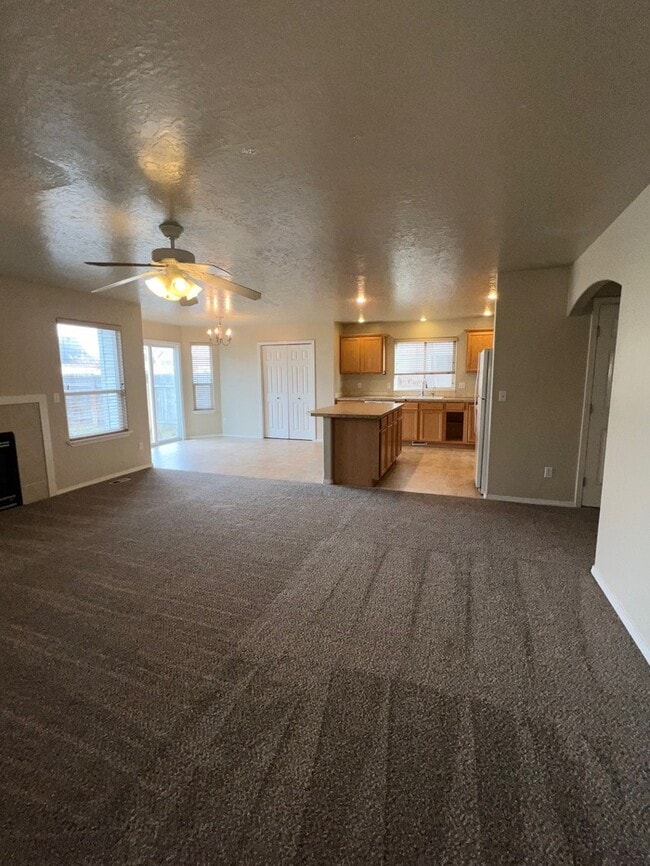 962 N Gray Cloud Way in Meridian, ID - Building Photo - Building Photo