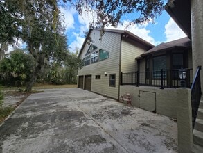 4464 Hidden River Rd in Sarasota, FL - Building Photo - Building Photo
