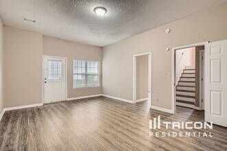 205 Buffington Dr in Union City, GA - Building Photo - Building Photo