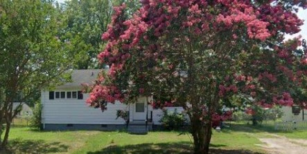 property at 2222 Warren St
