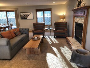 918 Southern Woods Pl SW in Rochester, MN - Building Photo - Building Photo