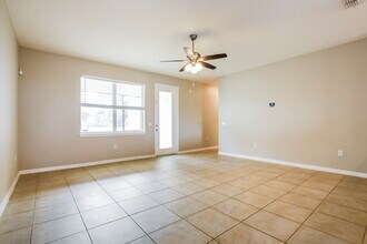 3020 Stonington Run in Kissimmee, FL - Building Photo - Building Photo