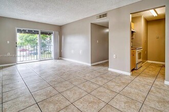 1139 Lake Terry Dr in West Palm Beach, FL - Building Photo - Building Photo