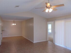 217 Stowaway Cove in Lakeway, TX - Building Photo - Building Photo