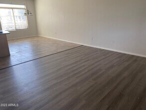 16825 N 14th St in Phoenix, AZ - Building Photo - Building Photo