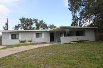 115 N Lakewood Cir in Maitland, FL - Building Photo - Building Photo