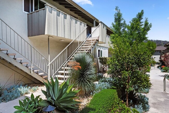 1600 Garden St in Santa Barbara, CA - Building Photo - Building Photo