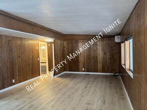 20031 Alderwood Cir in Bend, OR - Building Photo - Building Photo