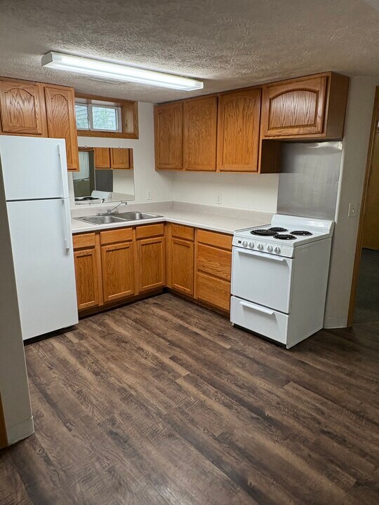 815 W 26th St, Unit #4 in Kearney, NE - Building Photo