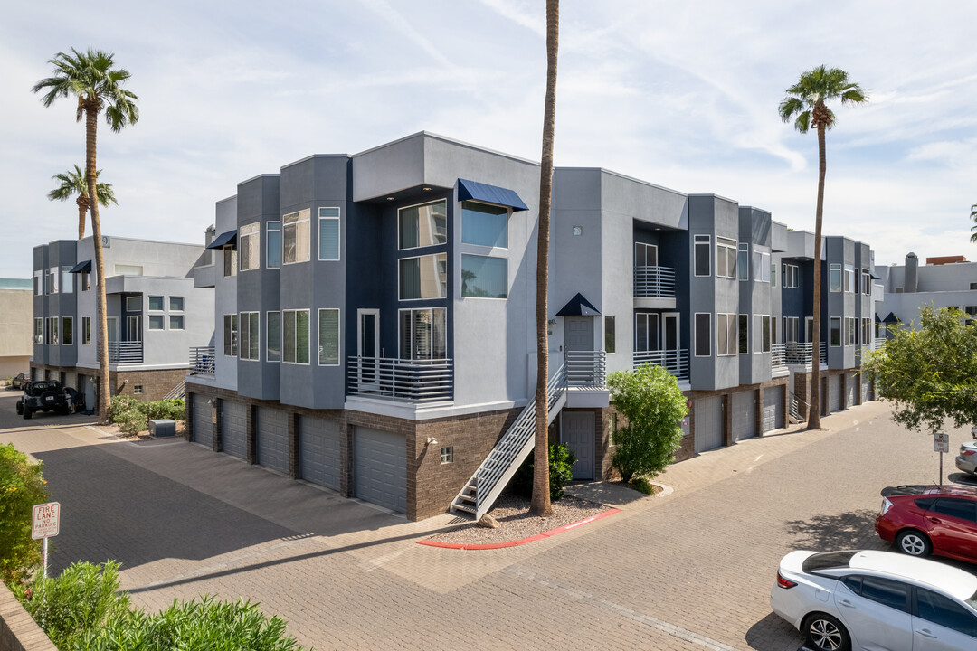 3rd Avenue Palms in Phoenix, AZ - Building Photo