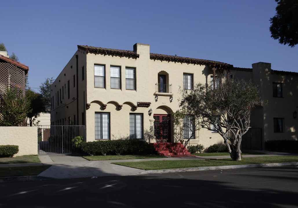 925 N Lacy St in Santa Ana, CA - Building Photo