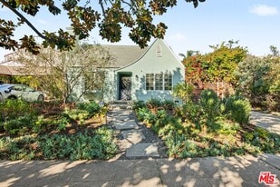 10543 Almayo Ave in Los Angeles, CA - Building Photo