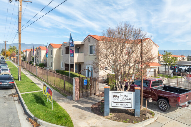 Sierra Pointe in Rialto, CA - Building Photo - Building Photo