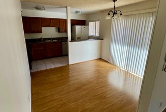 1248 Mariposa St in Glendale, CA - Foto de edificio - Building Photo