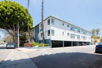 1000 N Curson in West Hollywood, CA - Foto de edificio - Building Photo
