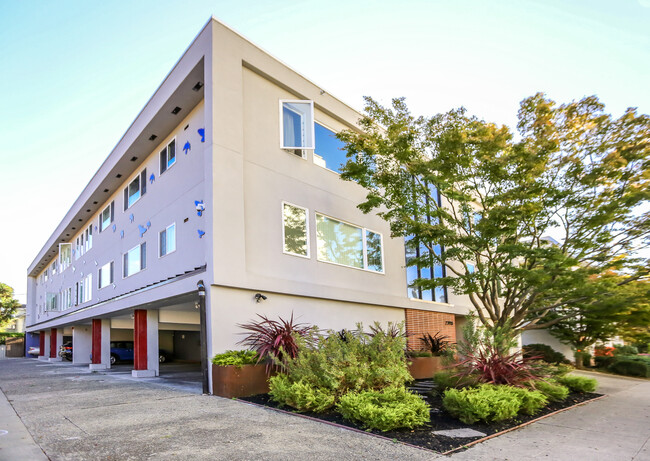 Audubon in Berkeley, CA - Building Photo - Building Photo