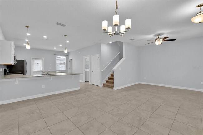 11048 Suspense Dr in Winter Garden, FL - Building Photo - Building Photo