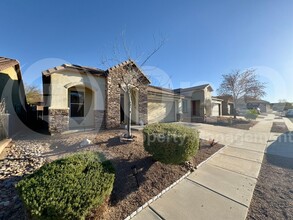 11020 E Pima Creek Dr in Vail, AZ - Foto de edificio - Building Photo