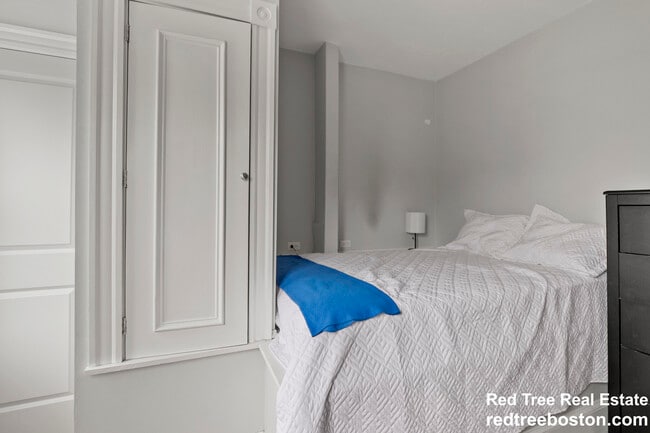 property at 139 Adams St