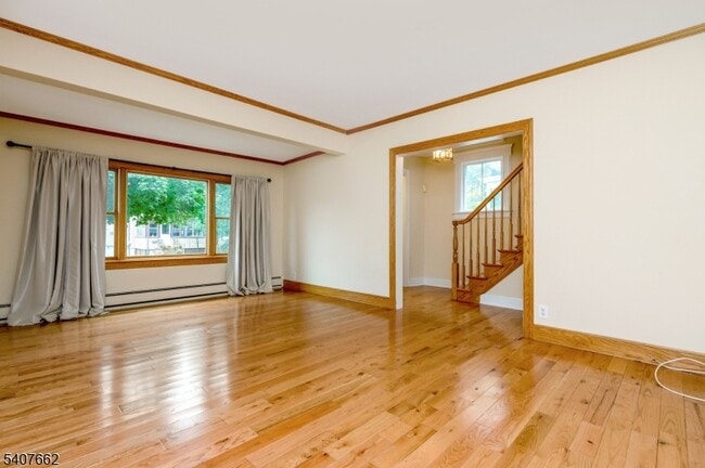 32 Washburn Pl in Caldwell, NJ - Building Photo - Building Photo