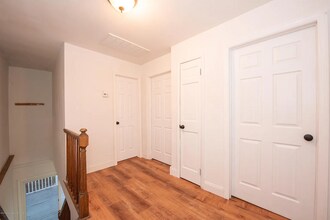 32 Franklin Avenue in Leonardo, NJ - Building Photo - Building Photo