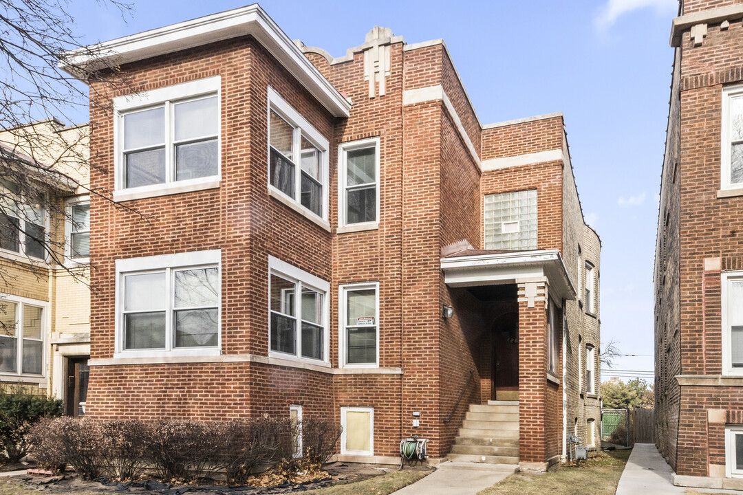 1244 W Arthur Ave in Chicago, IL - Building Photo