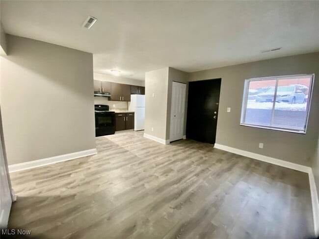 2595 Terrace Ave in Akron, OH - Building Photo - Building Photo