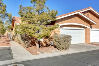 2890 Red Rooster Ct in Las Vegas, NV - Building Photo - Building Photo