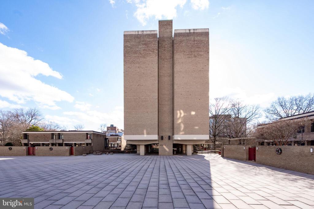 429 N St SW in Washington, DC - Building Photo