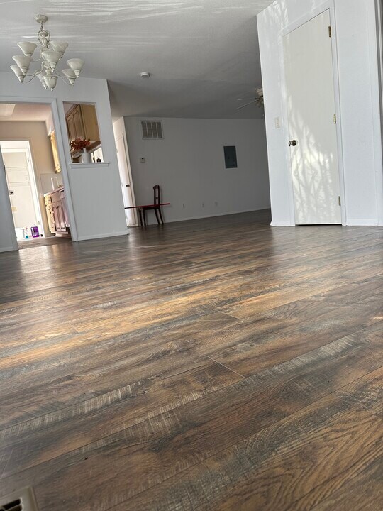 6732 S Lewis Ave in Tulsa, OK - Building Photo