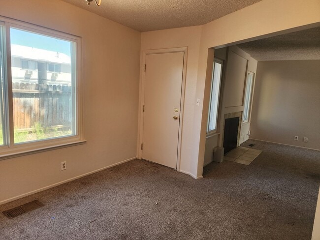 1829 Merchant St in Sparks, NV - Building Photo - Building Photo
