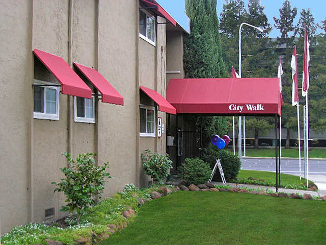 City Walk Apartments in Concord, CA - Building Photo - Building Photo
