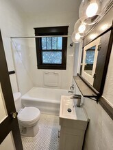 408 E State St in Baton Rouge, LA - Building Photo - Building Photo