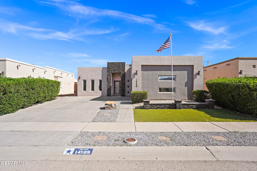 14509 Ginger Kerrick in El Paso, TX - Building Photo