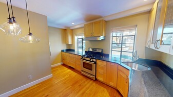 40 Stetson St, Unit 1 in Brookline, MA - Building Photo