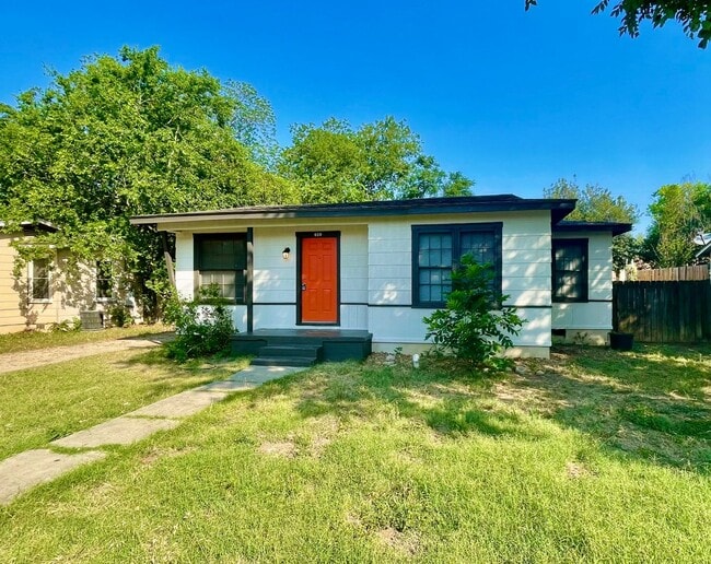 619 Barbara Dr