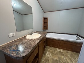 358 County Rd in Atlanta, TX - Building Photo - Building Photo