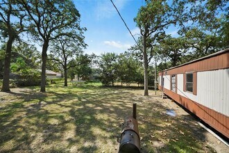 818 7th St in Somerville, TX - Building Photo - Building Photo