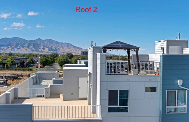 1547 W Neon Way in West Valley City, UT - Building Photo - Building Photo