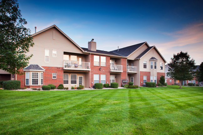 Tradition by Broadmoor in Omaha, NE - Foto de edificio - Building Photo