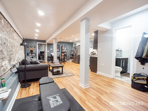 2611 W Cortland St in Chicago, IL - Building Photo - Building Photo