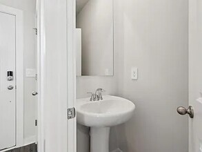 1761 Flora Grv in Nashville, TN - Building Photo - Building Photo